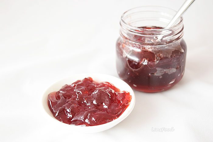 Homemade Redcurrant Jelly