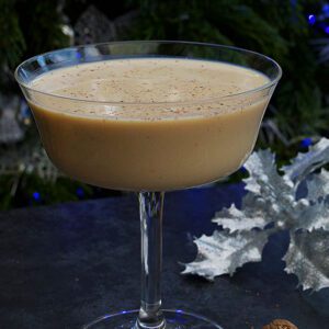 Christmas Alexander, a Christmas Cocktail with Baileys
