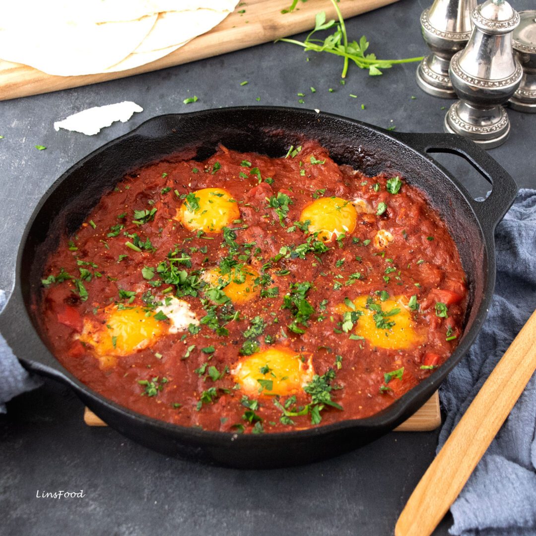 Shakshuka (a Middle Eastern Vegetarian One Pot Meal)