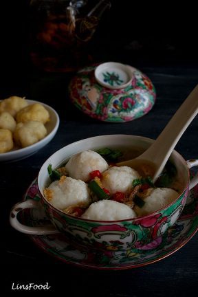 chinese fishballs in soup