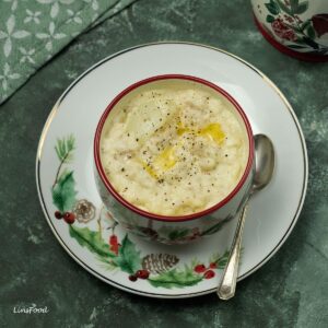 bread sauce in a Christmas bowl